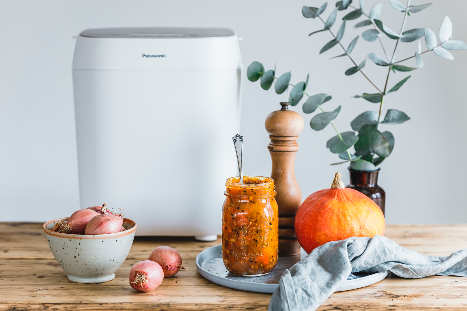 Panasonic Automatic Breadmaker - White thumbnail image